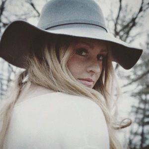 Meet your Posher, Jenny